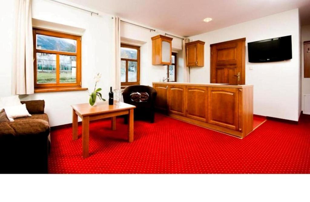 Przystanek Bavaria - Sauny, Parking Oraz Wstep Do Parku Bajek W Cenie! Karpacz Room photo